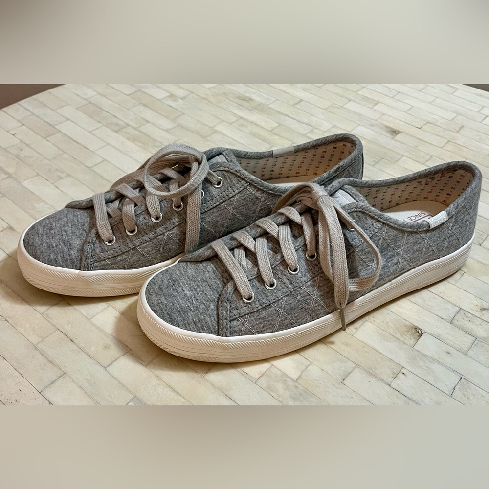 Keds Quilted Lace-Up Dream Foam Sole Sneakers in Gray size 7 or 37.5